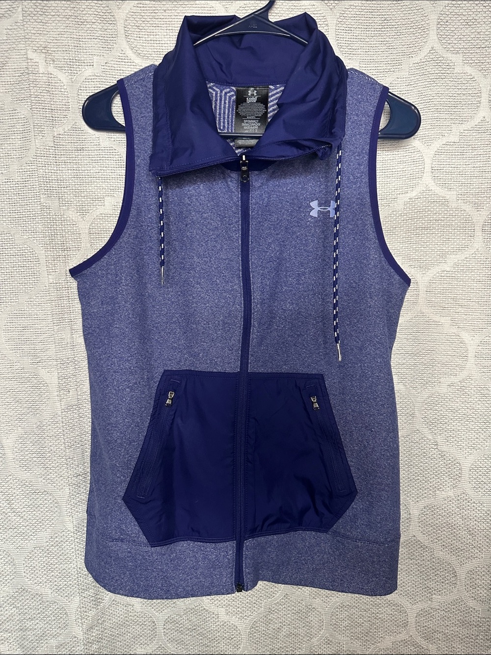 Under Armour ColdGear Women S Blue Survivor Hybrid Fleece Full Zip Vest